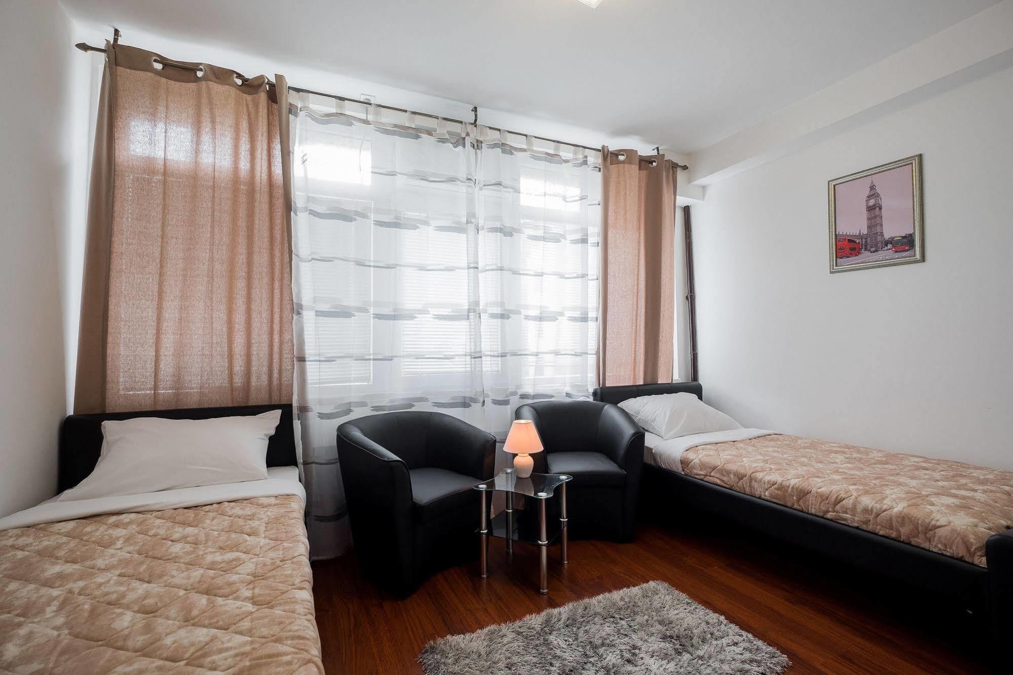 Downtown Apart Hotel Bane Belgrado Exterior foto