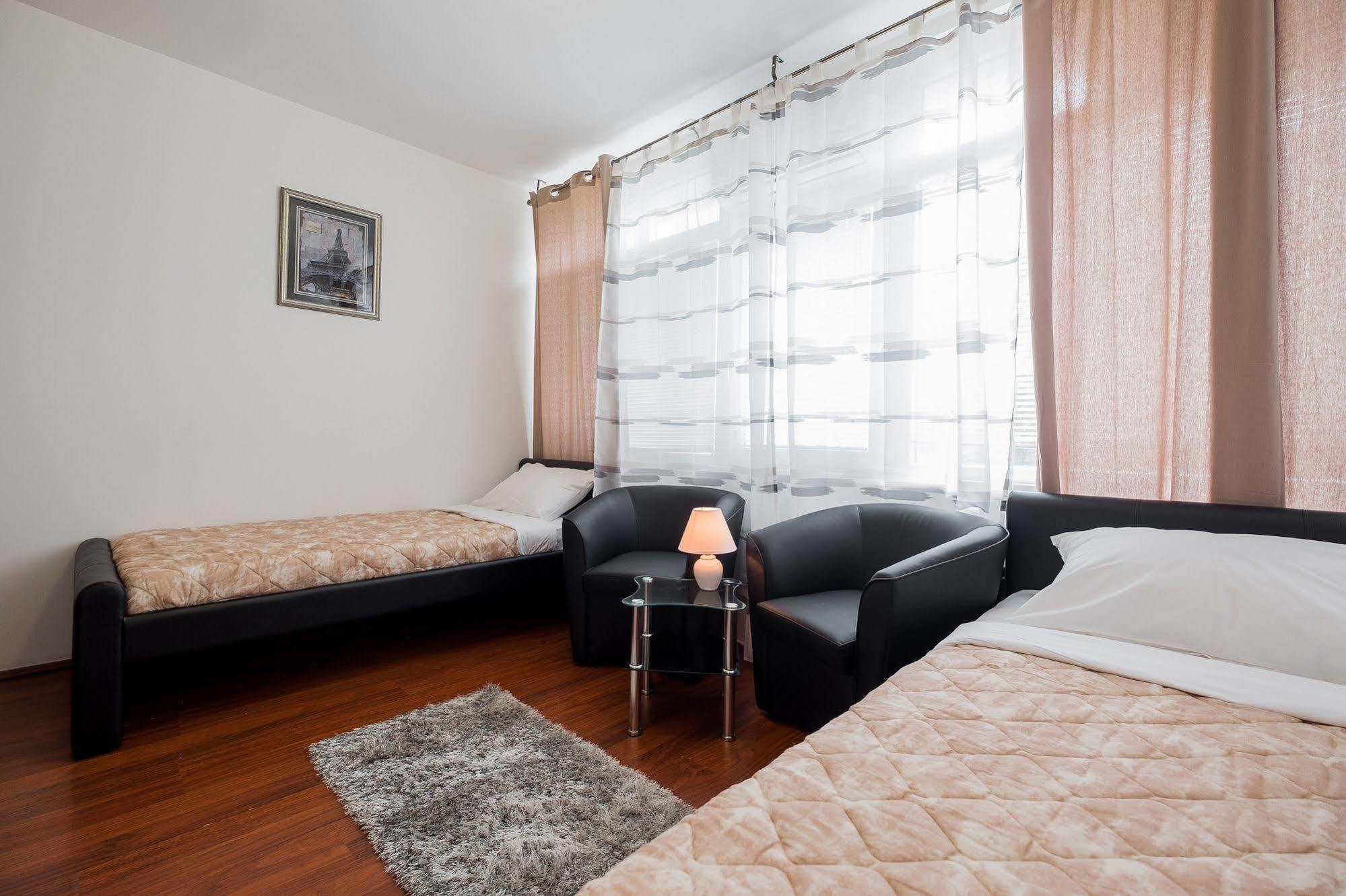 Downtown Apart Hotel Bane Belgrado Exterior foto